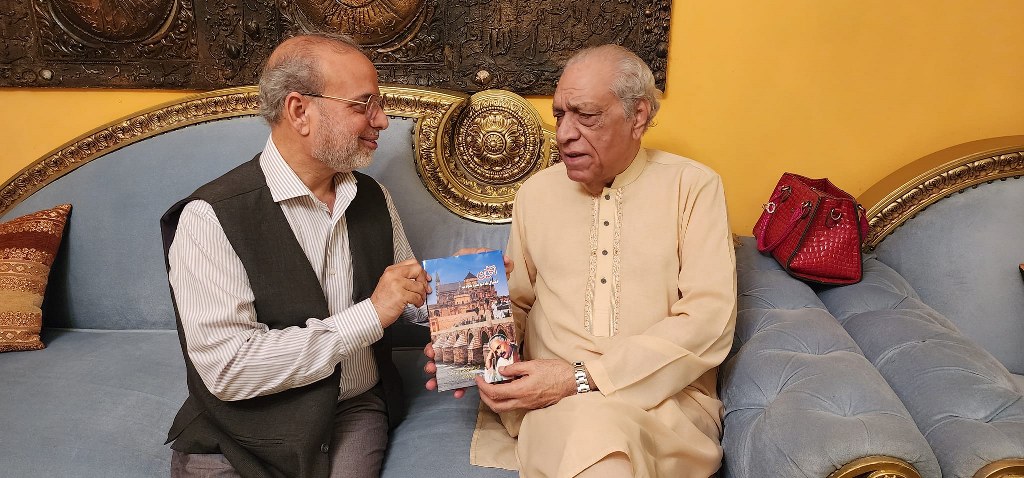 Dr Abid Sherwani Advocate Social, Professional Moments and Legal Consultancy Engagements
Munawar Masood